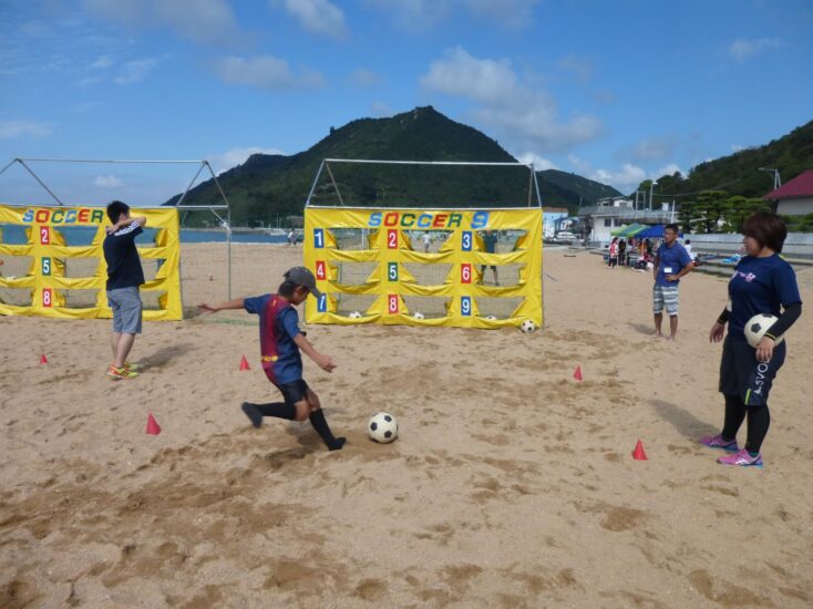 渋川海水浴場　ビーチサッカーターゲット大会　8月5日（金）