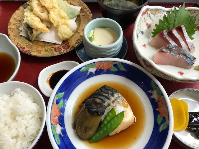 活け魚料理店で コスパ抜群の昼定食を 海と日本project In 岡山