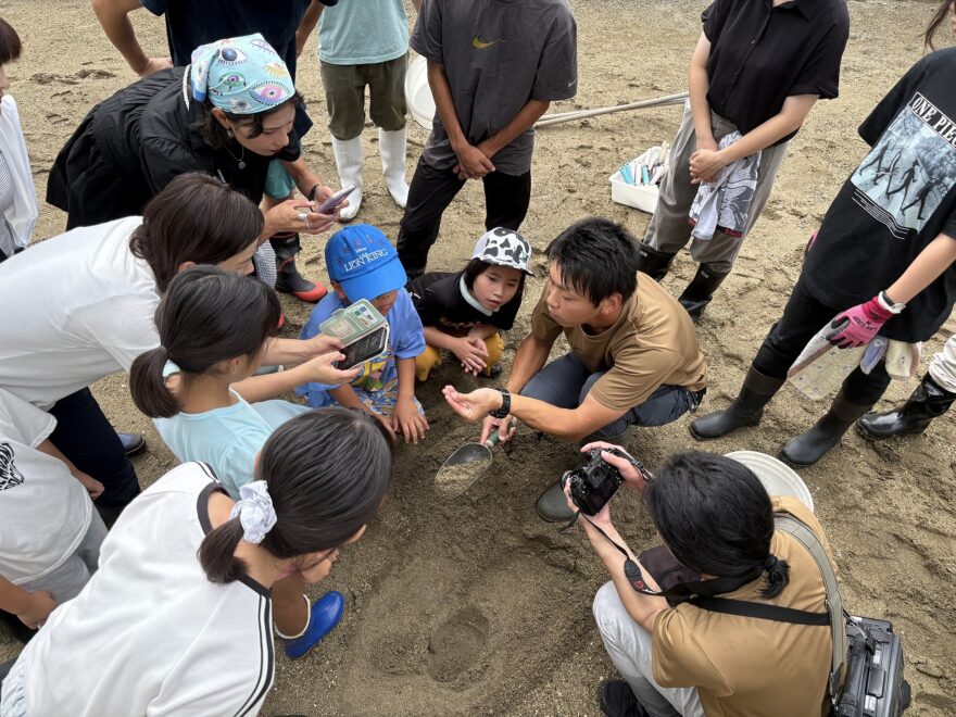 カブトガニについて学び、育ててカブトガニマイスターになろう！