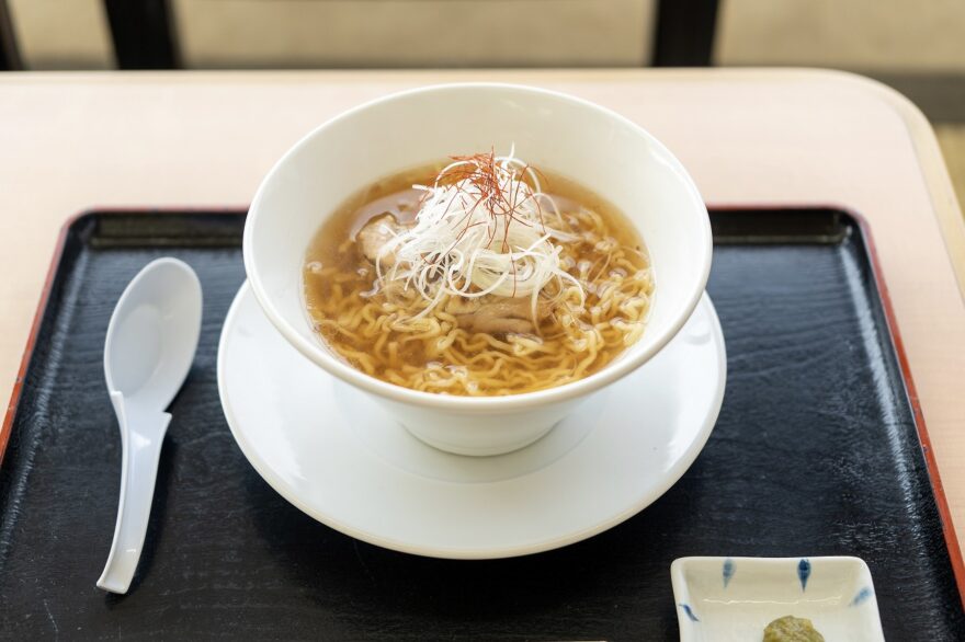 児島の塩グルメが味わえる！瀬戸大橋へ向かうサービスエリアでひと息。