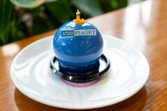 デニムの町・児島ならでは！宝石のように輝く青いケーキ